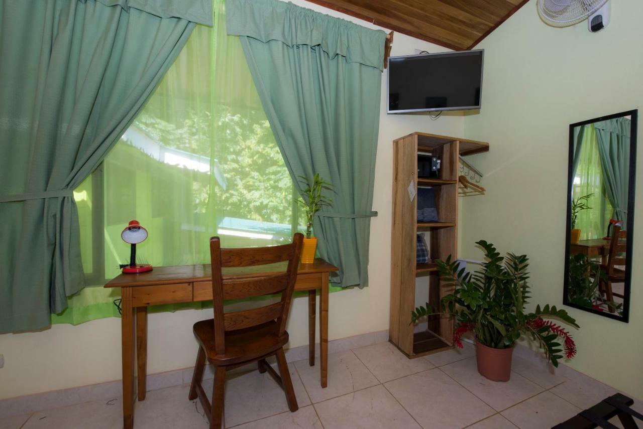 Hotel Sunshine Caribe Puerto Viejo de Talamanca Ngoại thất bức ảnh