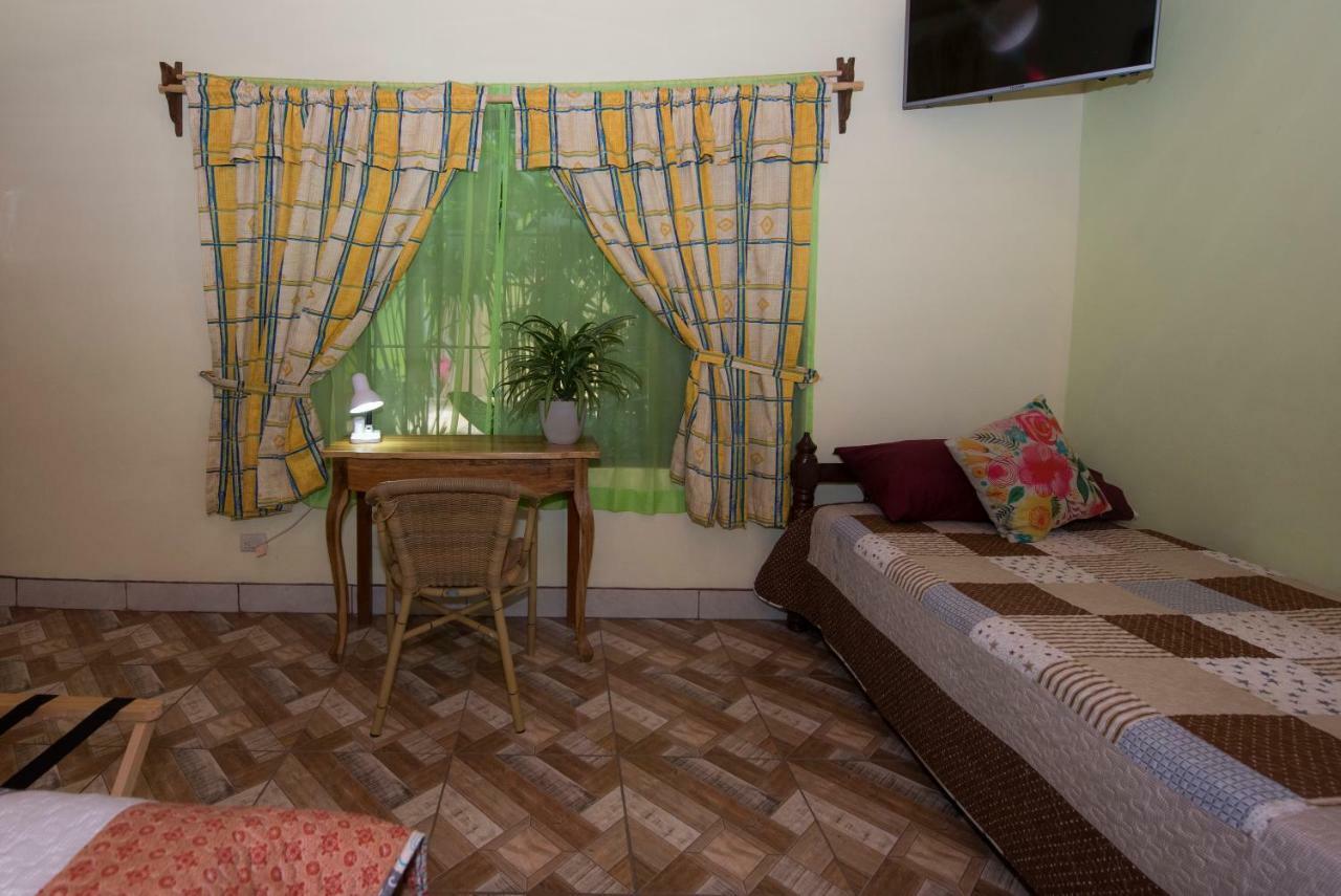 Hotel Sunshine Caribe Puerto Viejo de Talamanca Ngoại thất bức ảnh